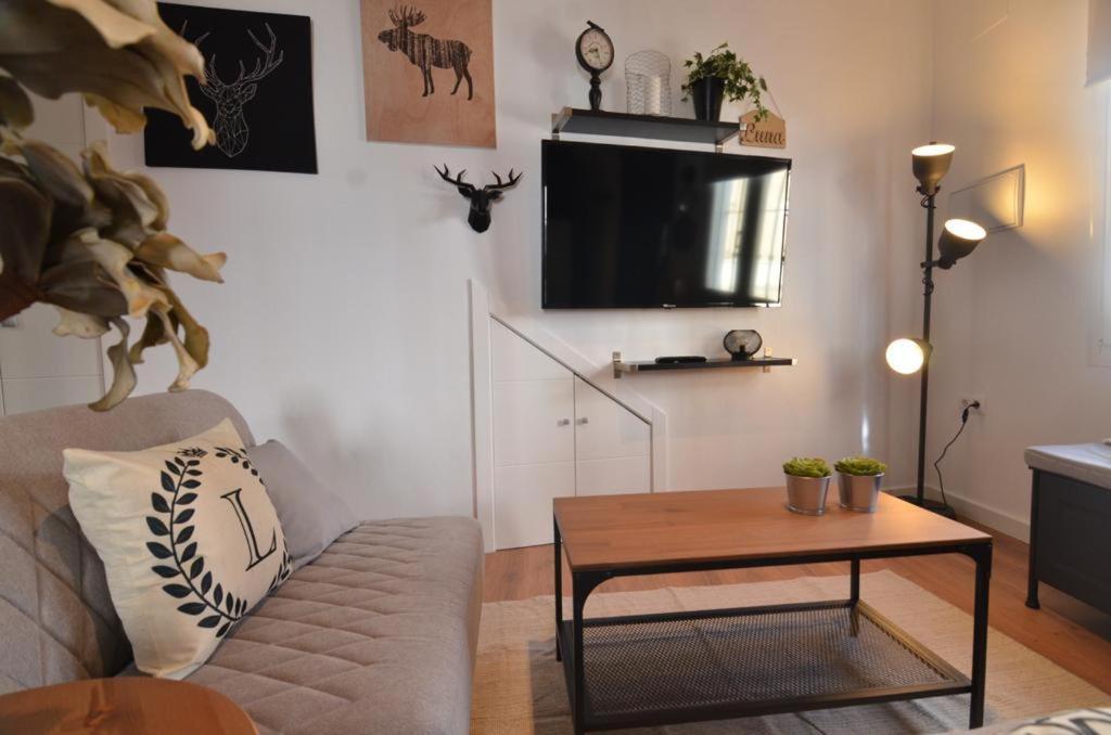 Luna'S Home. Precioso Loft En ボジュジョス・パル・デル・コンダド エクステリア 写真