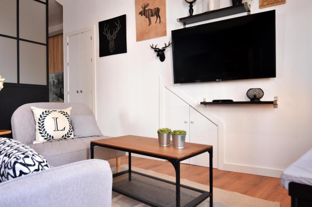 Luna'S Home. Precioso Loft En ボジュジョス・パル・デル・コンダド エクステリア 写真